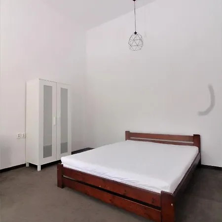 Apartment Very Big Between Old Town And Jewish Quarter