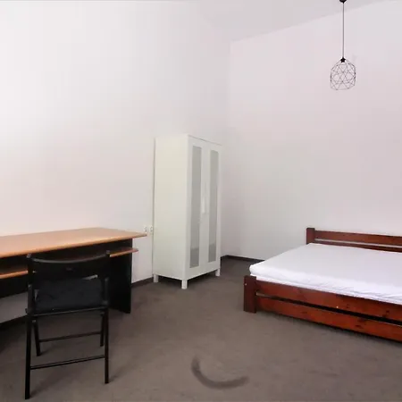 Very Big Between Old Town And Jewish Quarter Apartment *